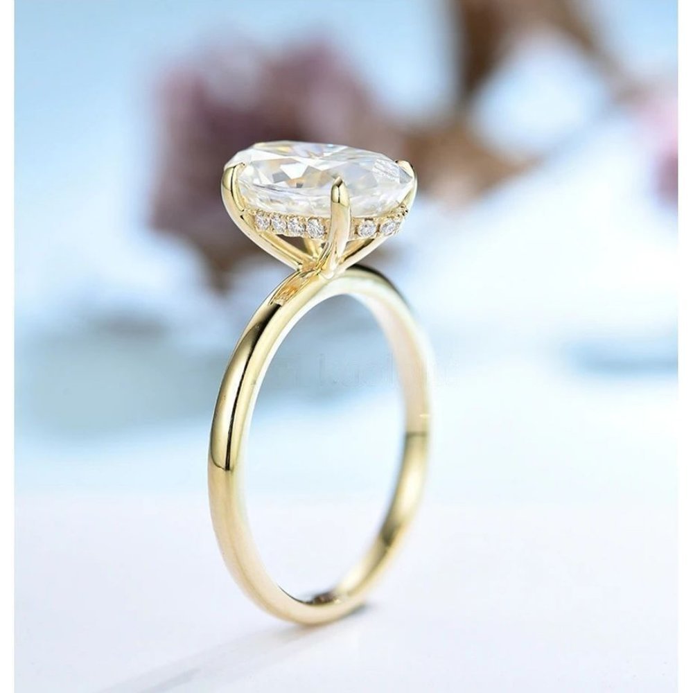 Certified 3ct. t.w. Moissanite Diamond Oval Crushed Ice 10K Yellow Gold Ring NEW - Picture 3 of 14